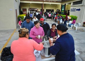 Martes Ciudadano con ambiente navideño en Xicoténcatl
