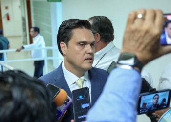 Más denuncias contra CDV en FGR: Humberto Prieto