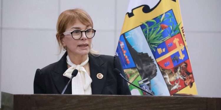 Impulsa Magaly Deandar reformas para la desconexión digital de burócratas estatales 